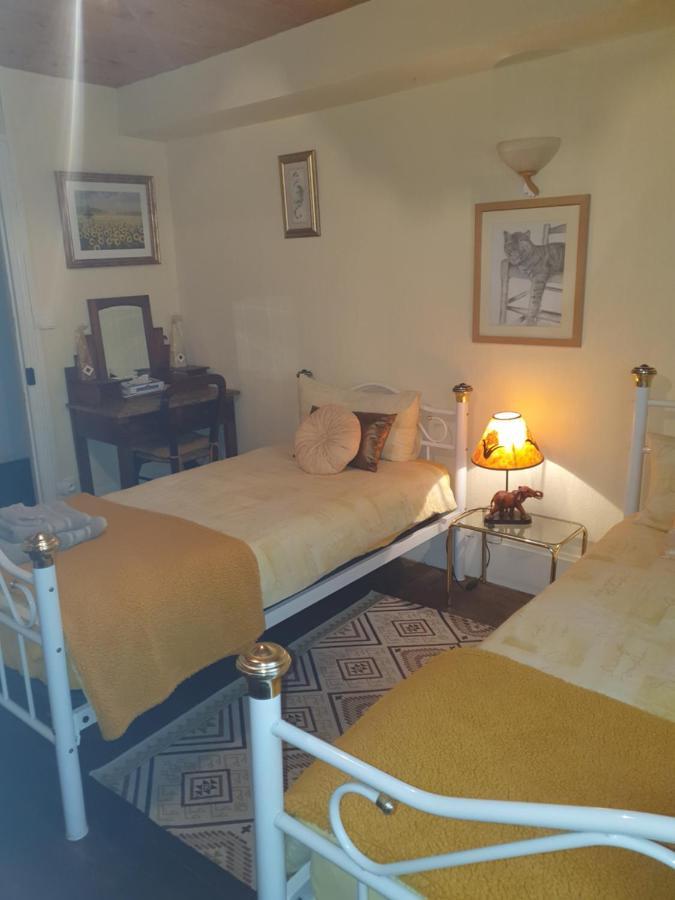 Sunset House Chambres De Hotes Magnac-Laval ภายนอก รูปภาพ