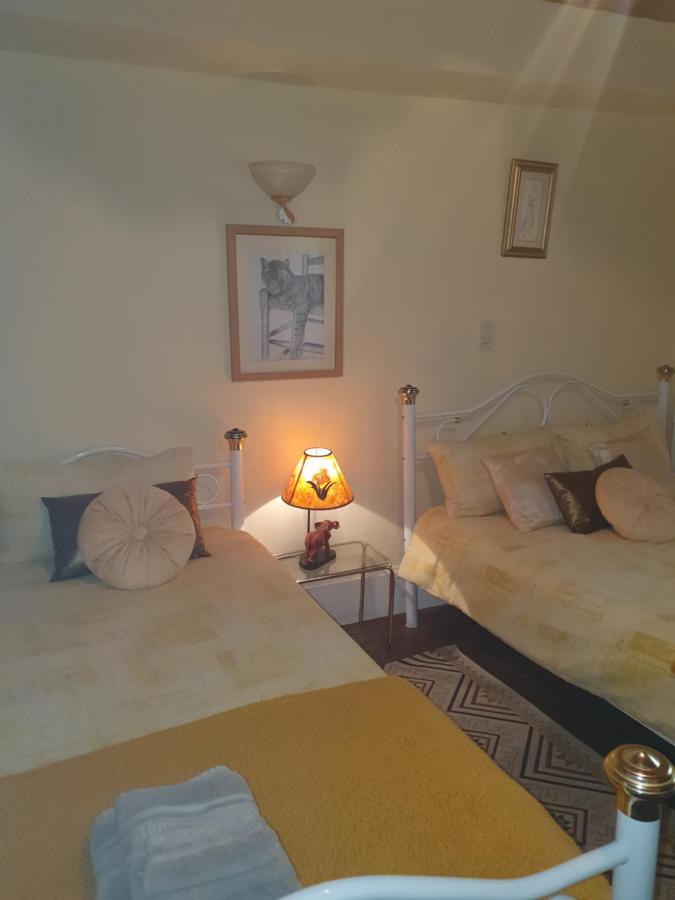 Sunset House Chambres De Hotes Magnac-Laval ภายนอก รูปภาพ