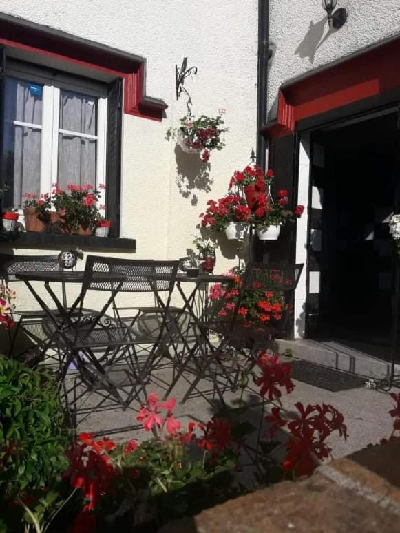 Sunset House Chambres De Hotes Magnac-Laval ภายนอก รูปภาพ