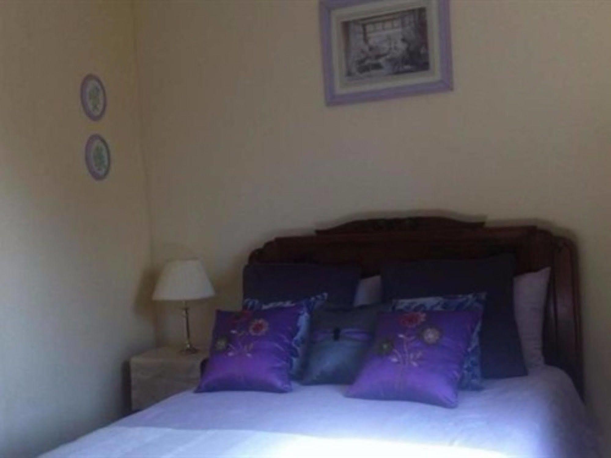 Sunset House Chambres De Hotes Magnac-Laval ภายนอก รูปภาพ