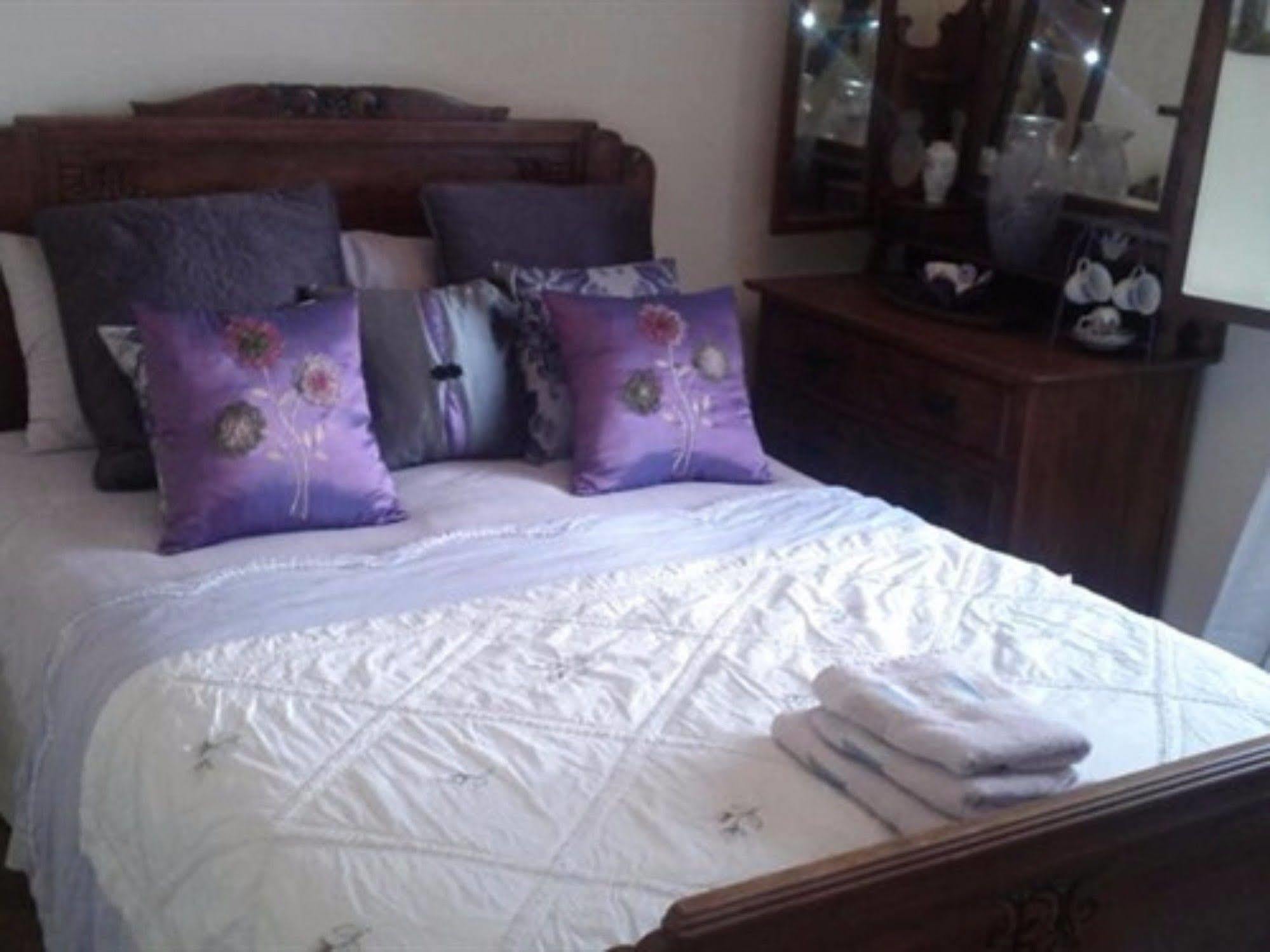 Sunset House Chambres De Hotes Magnac-Laval ภายนอก รูปภาพ
