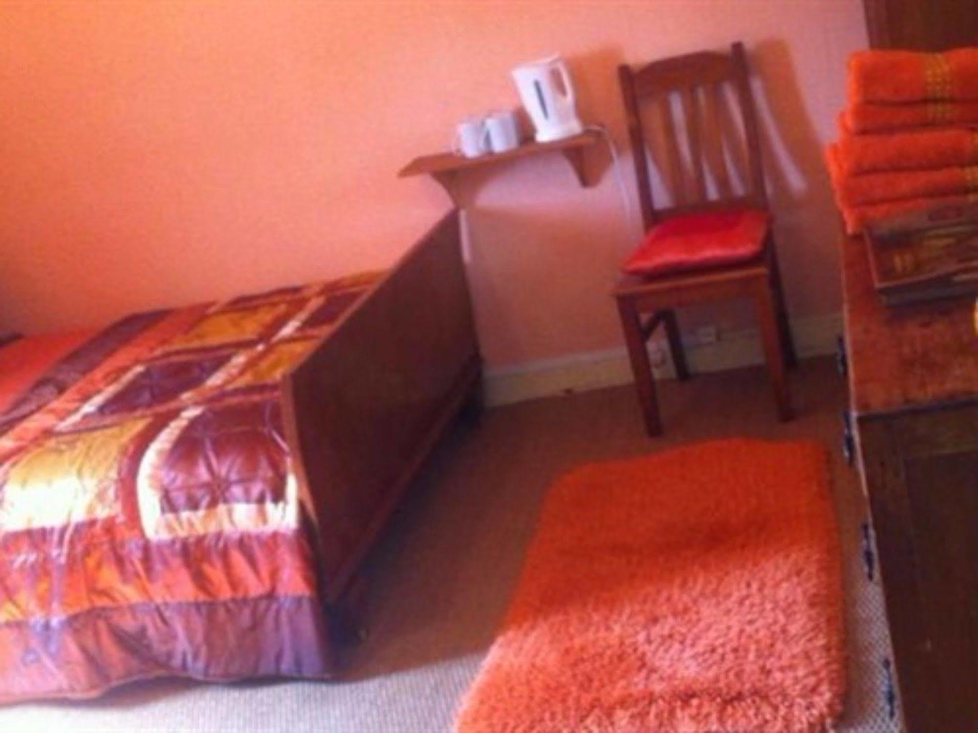 Sunset House Chambres De Hotes Magnac-Laval ภายนอก รูปภาพ
